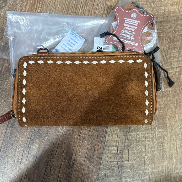 NWT Western Linen Brown Suede Wallet with White Boot Stitching - Picture 4 of 8